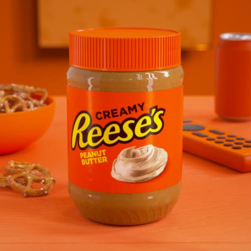 REESE'S Creamy Peanut Butter Spread Jar Perspective: top