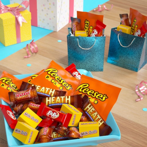 Hershey Assorted Flavored Snack Size Candy Party Pack Perspective: top