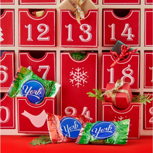 YORK Dark Chocolate Peppermint Patties Snowflakes Candy Christmas Gift Box Perspective: top