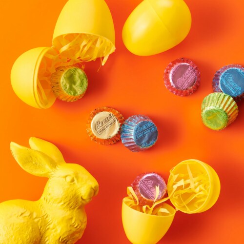 REESE'S Miniatures Milk Chocolate Peanut Butter Cups Easter Candy Bag Perspective: top