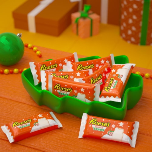 REESE'S White Creme Peanut Butter Trees Christmas Candy Packs Perspective: top