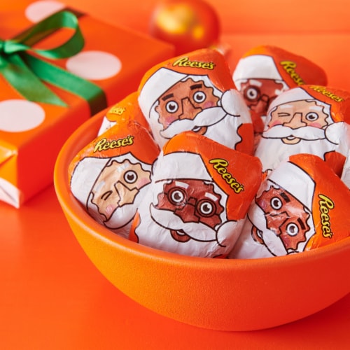 REESE'S Milk Chocolate Peanut Butter Creme Santas Candy Christmas Bag Perspective: top