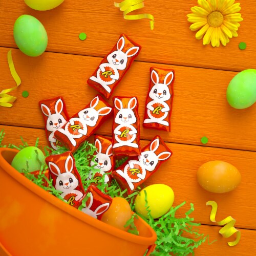 REESE'S Milk Chocolate Peanut Butter Creme Bunnies Easter Candy Bag Perspective: top