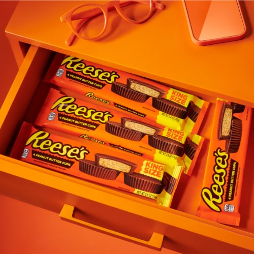 REESE'S Milk Chocolate King Size Peanut Butter Cups Candy Packs Perspective: top