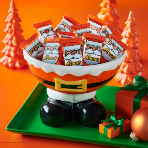 REESE'S Milk Chocolate Peanut Butter Creme Santas Christmas Candy Bag Perspective: top
