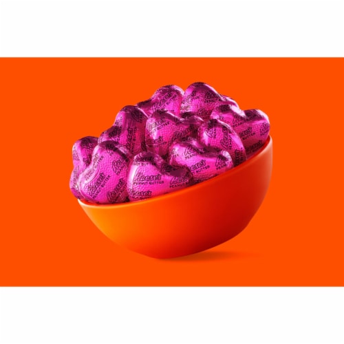 REESE'S White Creme Peanut Butter Creme Hearts Valentine Candy Bag Perspective: top