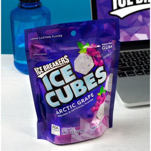 ICE BREAKERS Ice Cubes Arctic Grape Sugar Free Chewing Gum Pouch Perspective: top