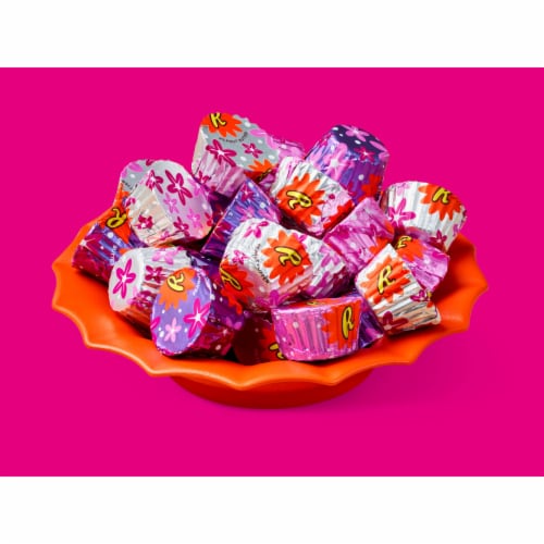 REESE'S Miniatures Blossom Top Milk Chocolate Peanut Butter Pink Colored Creme Valentine Candy Perspective: top