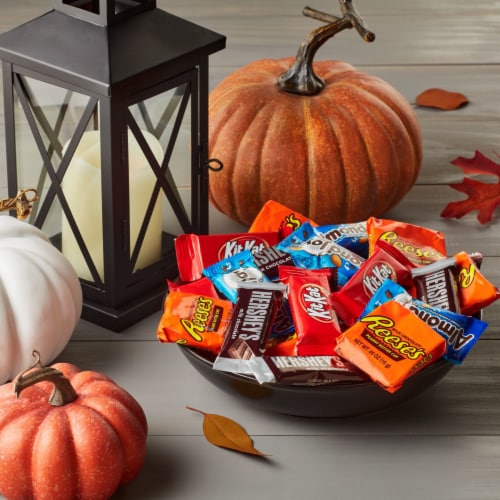HERSHEY'S REESE'S ALMOND JOY and KIT KAT® Assorted Chocolate Halloween Candy Snack Size Bag Perspective: top