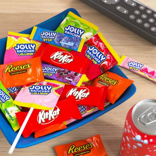 JOLLY RANCHER KIT KAT® and REESE'S Assorted Flavored Snack Size Candy Party Pack Perspective: top