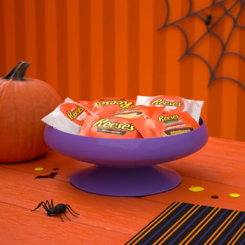 REESE'S Halloween Lovers Milk Chocolate and White Creme Assortment Snack Size Cups Candy Halloween Perspective: top