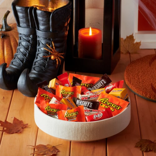 Hershey Assorted Flavored Miniatures Halloween Candy Variety Bag Perspective: top