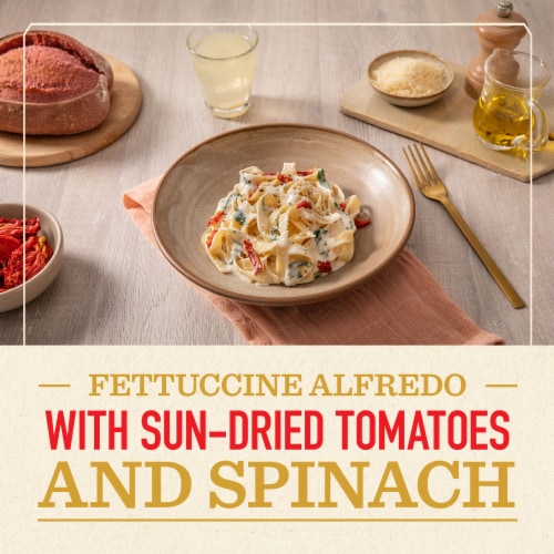 Bertolli® Alfredo Sauce With Aged Parmesan Cheese Perspective: top