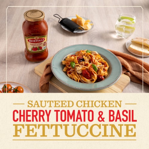 Bertolli® Tomato & Basil Pasta Sauce Perspective: top