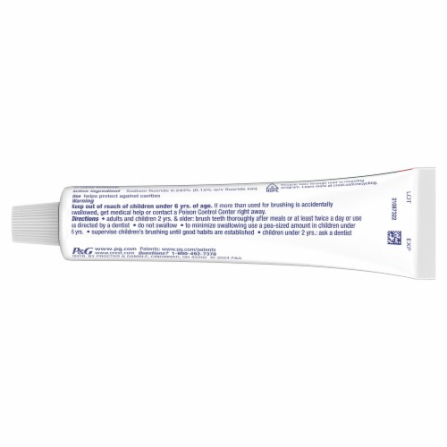 Crest Whitening Plus Scope Outlast Toothpaste, Long Lasting Mint, 4.0 oz Perspective: top