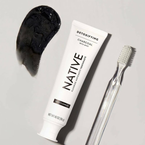 Native Charcoal with Mint Fluoride Toothpaste Perspective: top