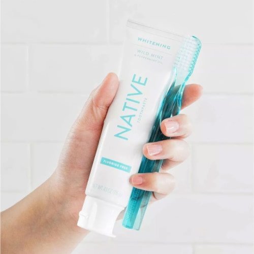 Native Whitening Wild Mint & Peppermint Oil Fluoride Free Toothpaste Perspective: top