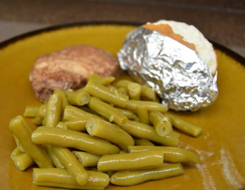 Libby's® Cut Green Beans Cups Perspective: top