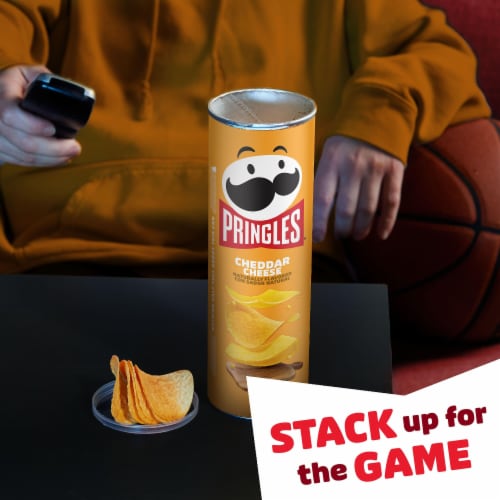 Pringles® Cheddar Cheese Potato Crisps Chips Perspective: top