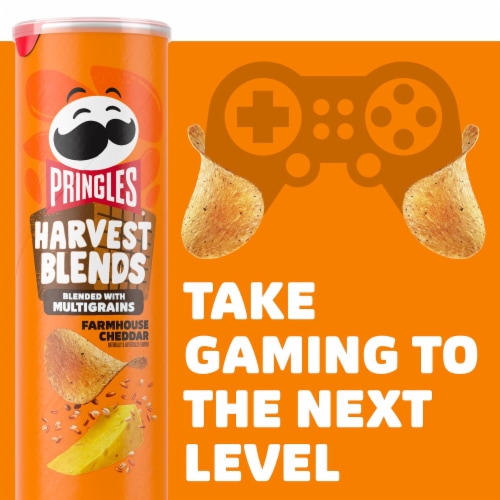 Pringles® Harvest Blends Farmhouse Cheddar Potato Crisps Chips Perspective: top