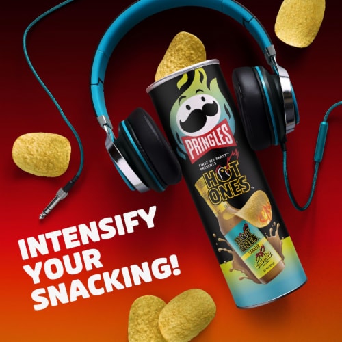Pringles® Hot Ones Verde Potato Crisps Chips Perspective: top