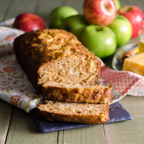 Bob's Red Mill Organic Whole Wheat Flour Perspective: top
