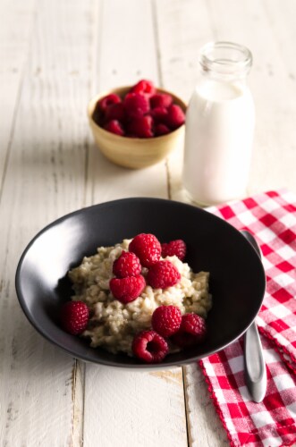 Bob's Red Mill Old Fashioned Regular Rolled Oats Perspective: top
