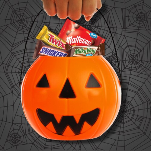 Mars Chocolate Favorites Halloween Candy Bars Variety Pack Perspective: top