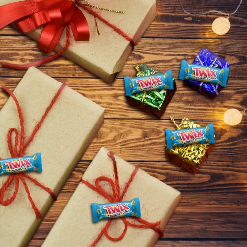 Twix® Holiday Cookies & Creme Minis Chocolate Candy Bars Perspective: top