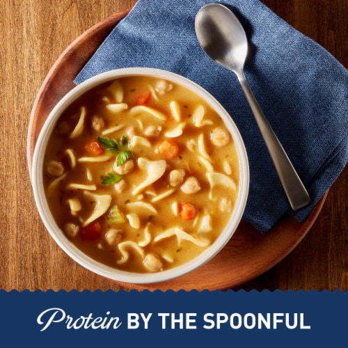 Progresso™ Vegetarian Chickpea & Noodle Soup Perspective: top