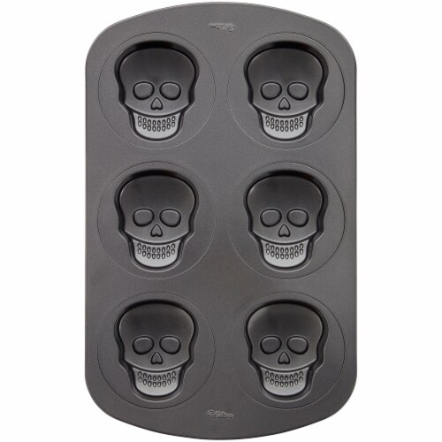Holiday Home Skull Mini Cake Pan Perspective: top