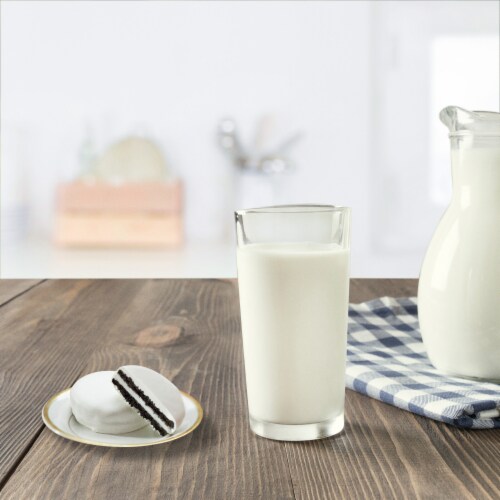 OREO White Fudge Covered Chocolate Sandwich Cookies Perspective: top