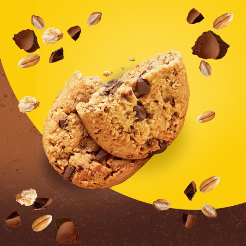 Belvita Soft Baked Oats & Chocolate Breakfast Biscuits Perspective: top