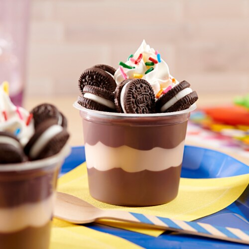 Nabisco Team Favorities OREO CHIPS AHOY! Teddy Grahams & Barnum's Cookies Variety Pack Perspective: top
