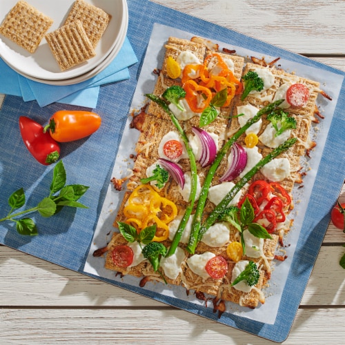 Triscuit Four Cheese And Herb Whole Grain Wheat Crackers Perspective: top