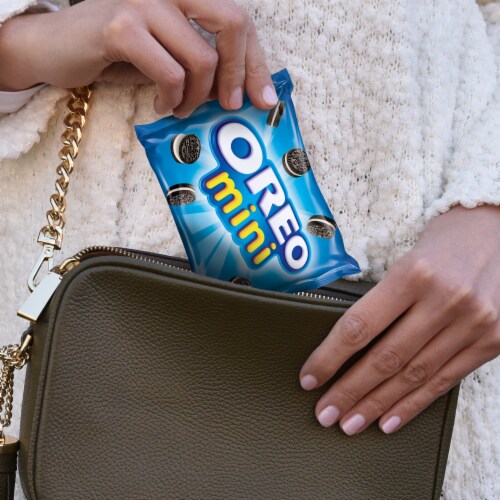 Nabisco OREO CHIPS AHOY! & RITZ Crackers & Cookies Variety Pack Perspective: top