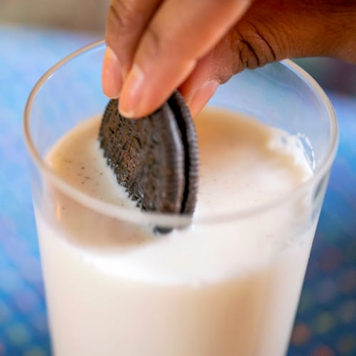 OREO Chocolate Sandwich Cookies Multipack Perspective: top