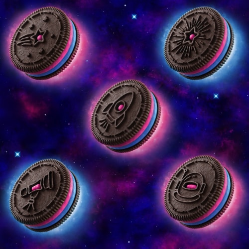 Oreo Space Dunk Chocolate Sandwich Cookies Perspective: top