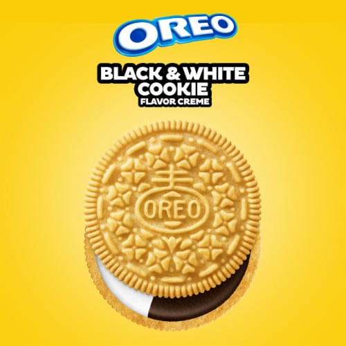Oreo Black and White Sandwich Cookies Perspective: top