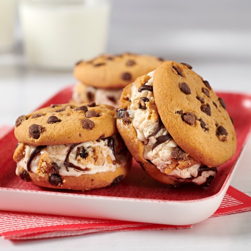 CHIPS AHOY! Fresh Stacks Chewy Chocolate Chip Cookies Perspective: top