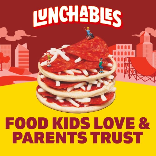 Lunchables Pizza with Pepperoni Snack Kit Perspective: top