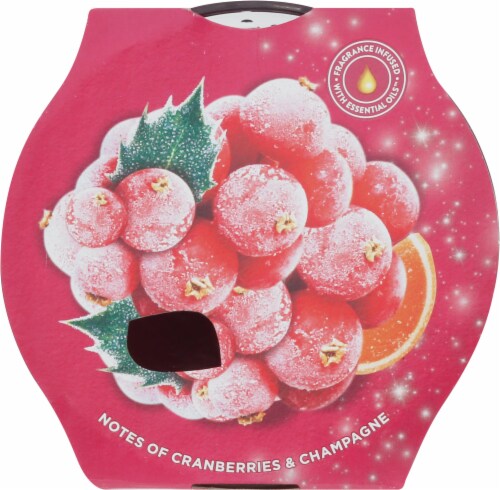 Glade Cranberry Oh So Merry 3 Wick Candle Perspective: top
