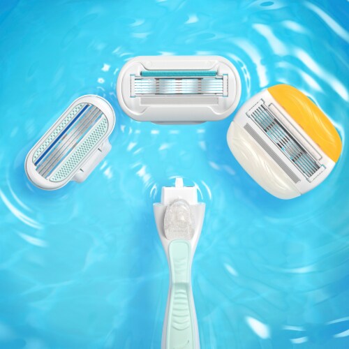 Venus Extra Smooth Sensitive Women's Razor Handle and Blade Refills Cartridges Perspective: top