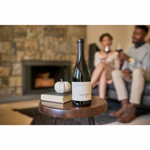 La Crema Willamette Valley Pinot Noir Oregon Red Wine Perspective: top