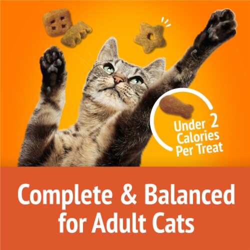Friskies® Party Mix Original Crunch Cat Treats Perspective: top