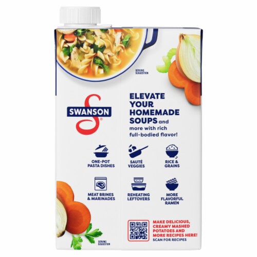 Swanson® Natural Goodness® 33% Less Sodium Chicken Broth Perspective: top
