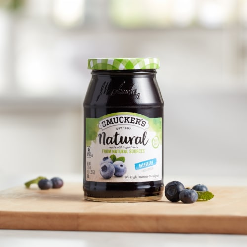 Smucker’s Natural Blueberry Fruit Spread Perspective: top