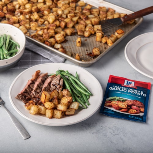 McCormick Toasted Onion & Garlic Potato Seasoning Perspective: top