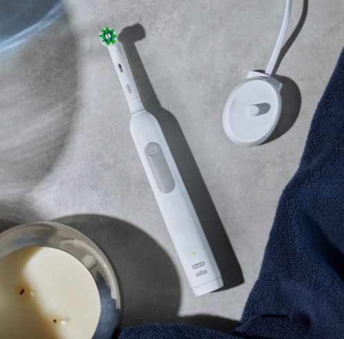Oral-B CrossAction Electric Toothbrush Replacement Brush Heads Perspective: top