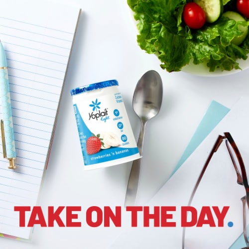 Yoplait Light Strawberries 'n Bananas Fat Free Yogurt Cup Perspective: top